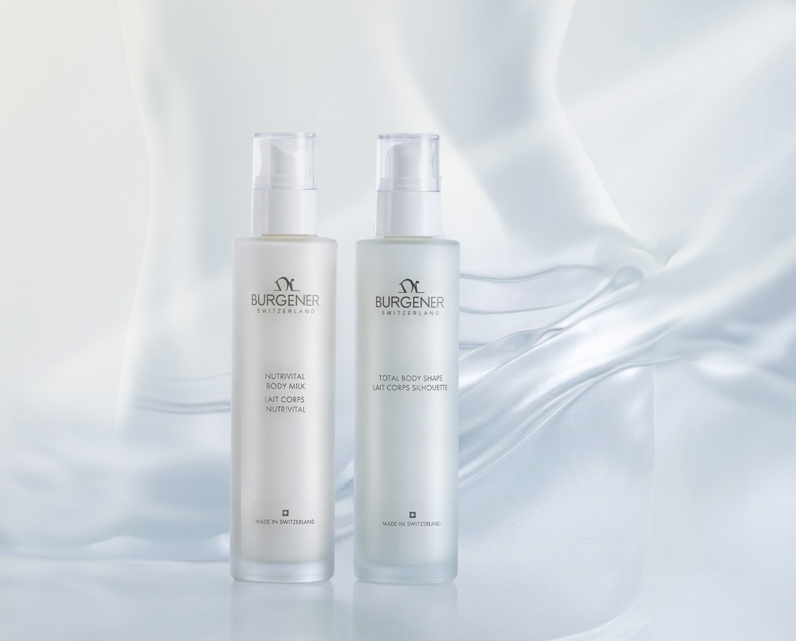 Alternative view of Le Duo Corps Parfait