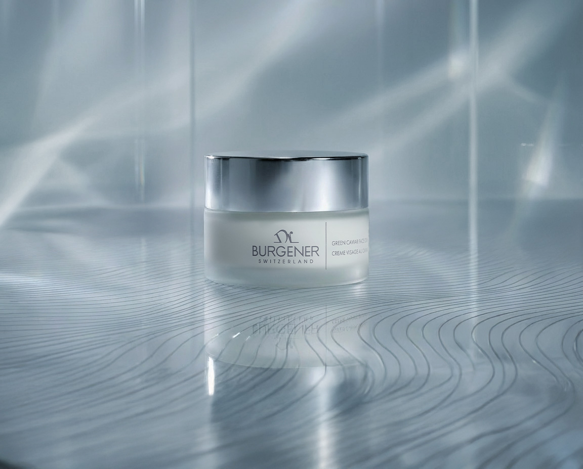 Alternative view of La Crème Visage au Caviar Vert